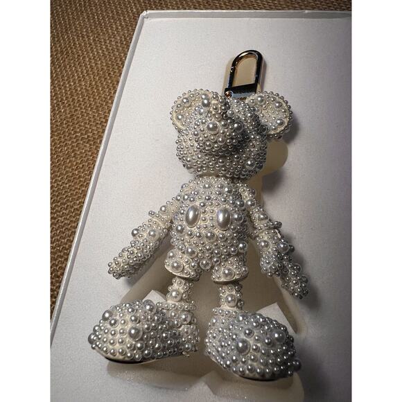 Disney X Baublebar Pearl Mickey Mouse Charm Keychain -Rare/HTF - Picture 9 of 12